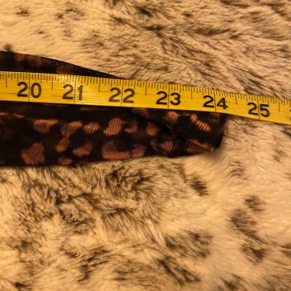 Jane + Delancey Womens Black and Blush button down top = Size Medium - Picture 6 of 7